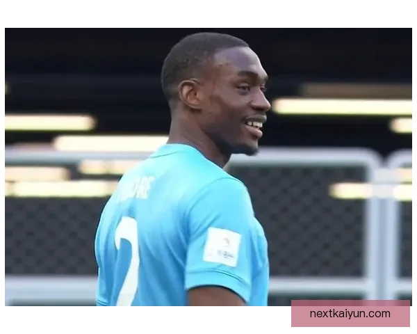 球队粉丝团背景下，球迷热情持续高涨，助力球队表现稳健